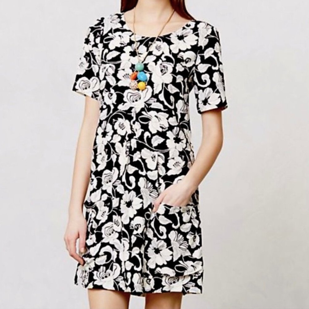 Anthropologie Maeve Zola Womens Floral Shift Dress Black White Pockets size 6